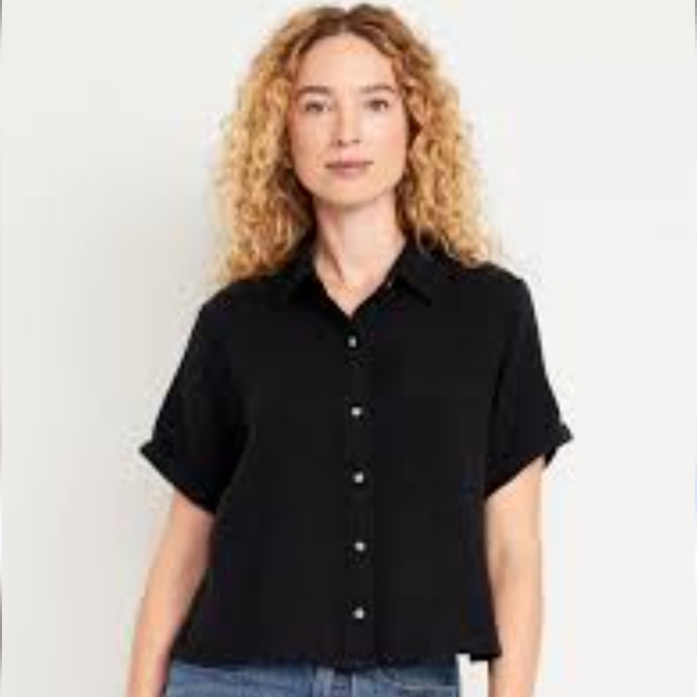 Old Navy Crinkle Gauze Button Down Shirt